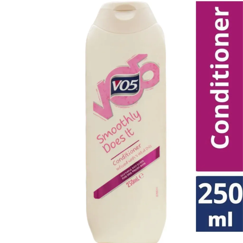 VO5 Hair Conditioner Smoothly Does It 250ml